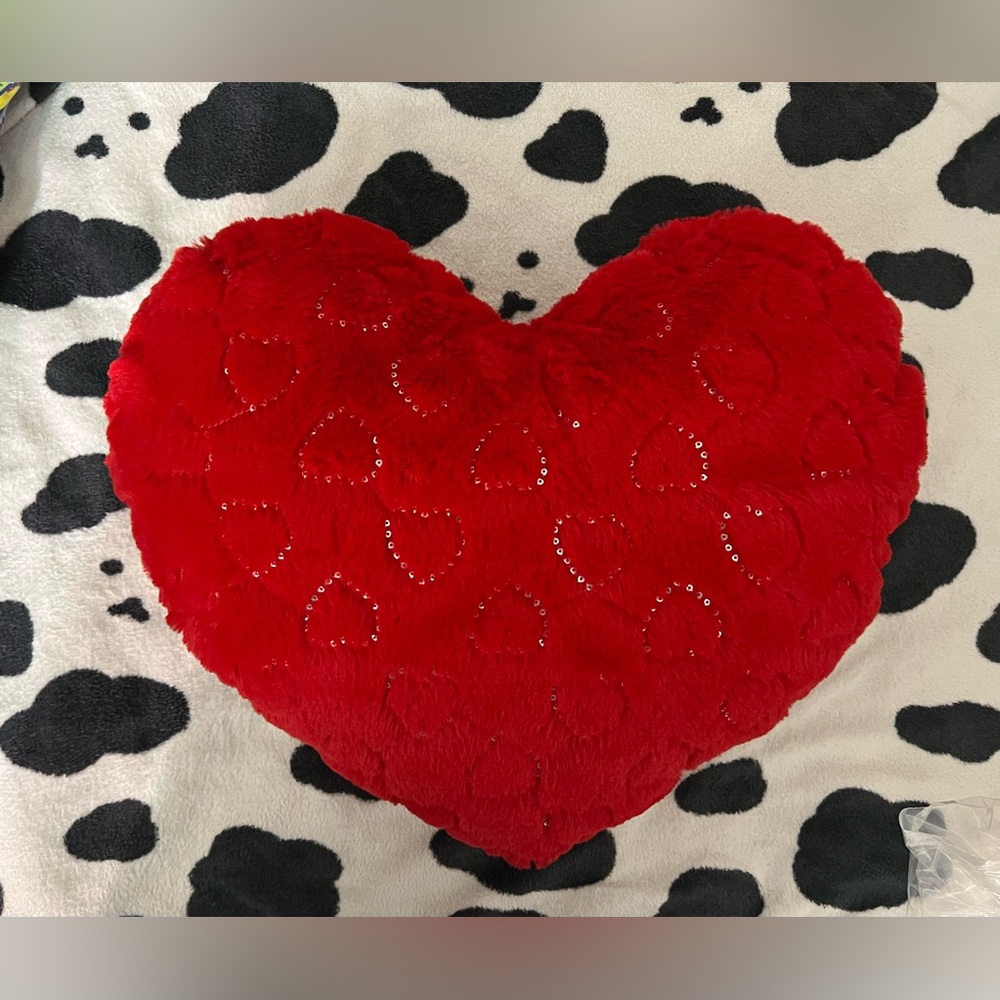 Plush heart pillow